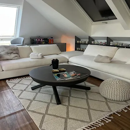 Modern Attic Loft * Weisenheim am Sand